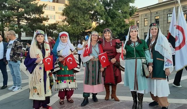 Eskişehir'de bu tiyatro oyunu ilgi gördü!