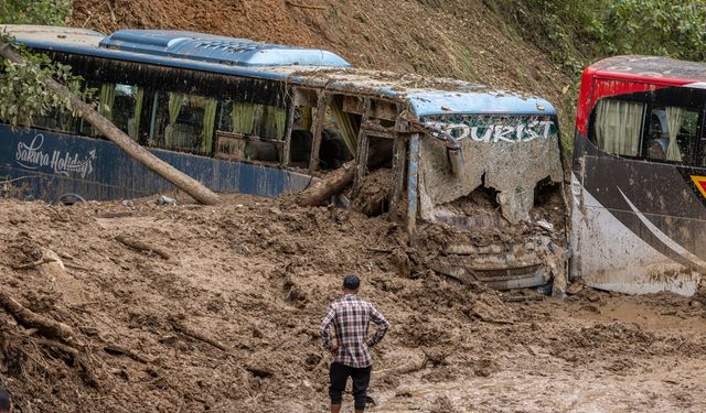 Nepal’de sel ve toprak kaymasında can kaybı 193’e yükseldi