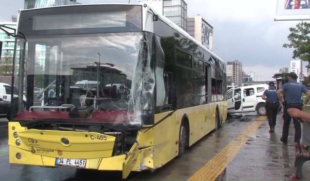 İETT otobüsünün karıştığı zincirleme kaza: 4 yaralı