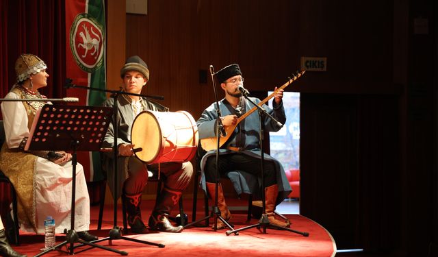 Eskişehir'de Tatar Müziği beğeni toplandı!