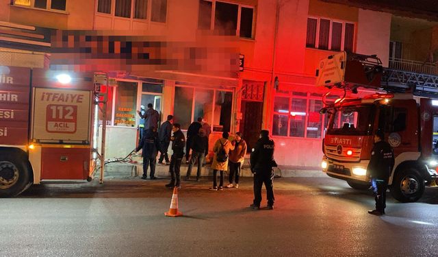 Eskişehir'de gece saatlerinde korkutan yangın