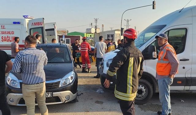 Antakya’da trafik kazası: 5 yaralı