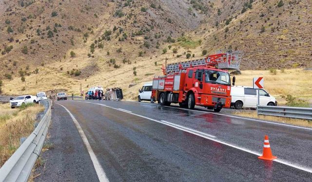 Kamyonet devrildi: 1 yaralı