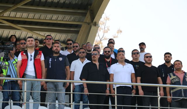 Eskişehirspor yönetimi takımı yalnız bırakmadı!