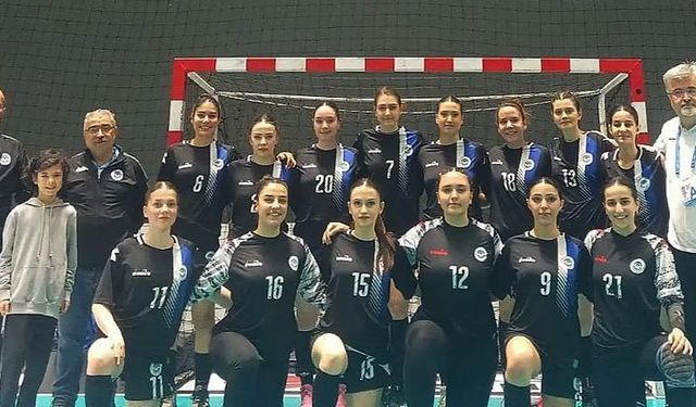 Odunpazarıspor Kadın Hentbol takımımız Cent Koleji karşısında!