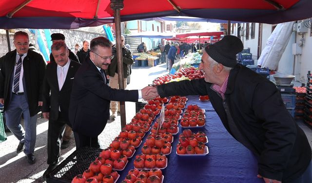 Vali Aksoy'dan pazar ziyareti!