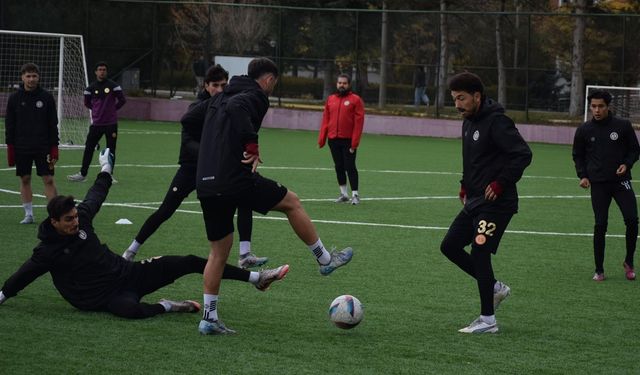 Anadolu Üniversitesi Karşıyaka maçına hazır