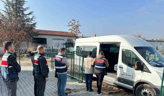 Eskişehir’de 44 düzensiz göçmen deport edildi!