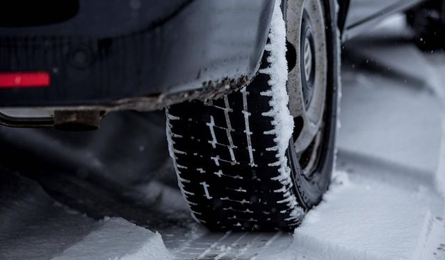 1 Aralık'ta başlıyor: Otomobilinde bulundurmayan sürücülere ceza!