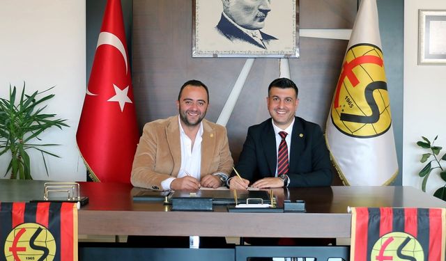 Eskişehirspor yönetiminden çifte imza!