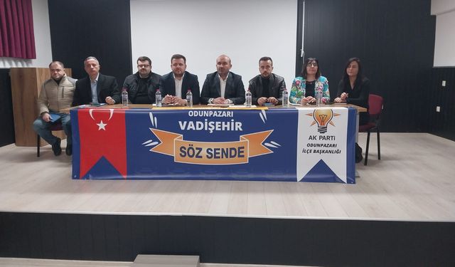 Eskişehir'de okulda siyaset tepki gördü!