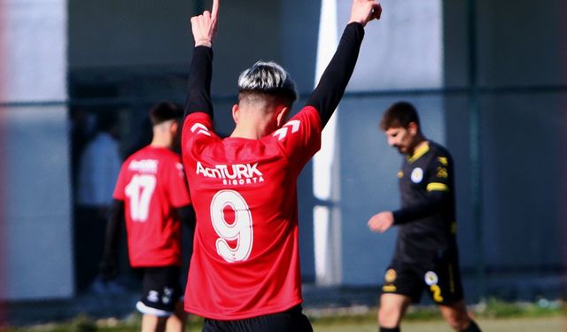 Eskişehirspor hazırlık maçını farklı kazandı