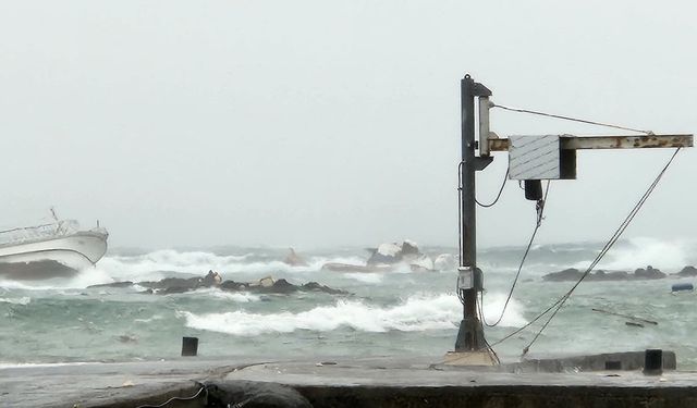 Güney Kore’de iki balıkçı teknesi karaya oturdu: 1 ölü, 3 kayıp