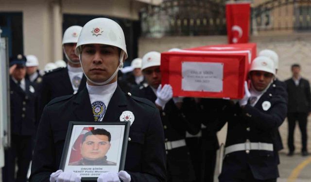 Şehit polis memuru memleketine uğurlandı