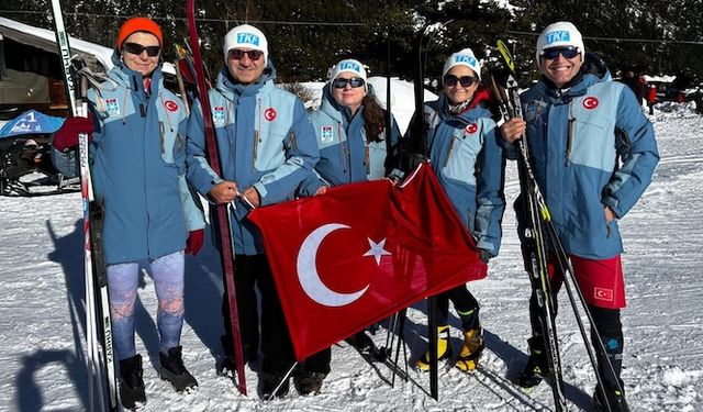 Kayakçı gazetecilerden gümüş madalya