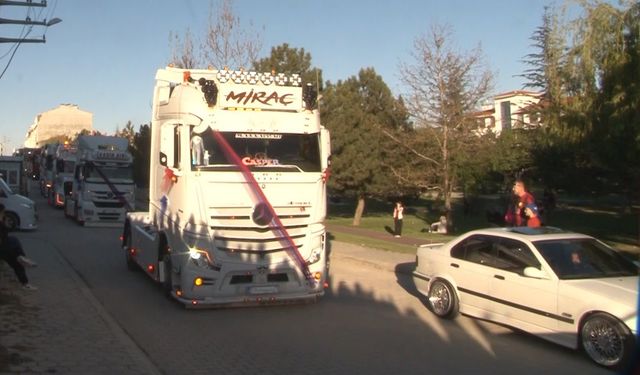Bu konvoyu gören vatandaşlar hayretler içinde kaldı...