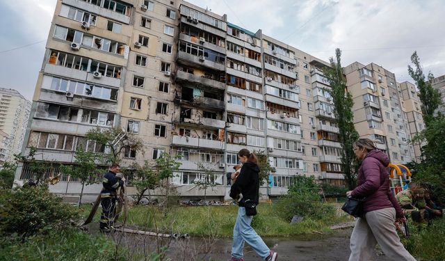 Rus ordusundan Kiev'e saldırı: 15 yaralı