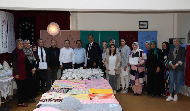 Yıl sonu sergisi