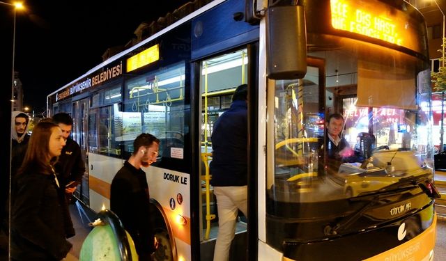 Gece seferlerini bir yılda binlerce yolcu kullandı