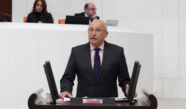 Çakırözer: Vatandaş vize alamıyor
