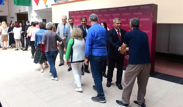 Anadolu Üniversitesi'nde bayramlaşma töreni gerçekleşti
