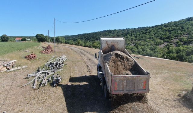 Eskişehir'in o ilçesinde yol yapım çalışmaları devam ediyor!