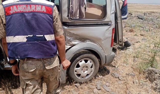 Korkunç kaza! 2'si bebek 4 kişi yaralandı!