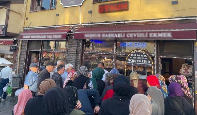 Yoksulluk artıyor... Kuyruklar uzuyor!