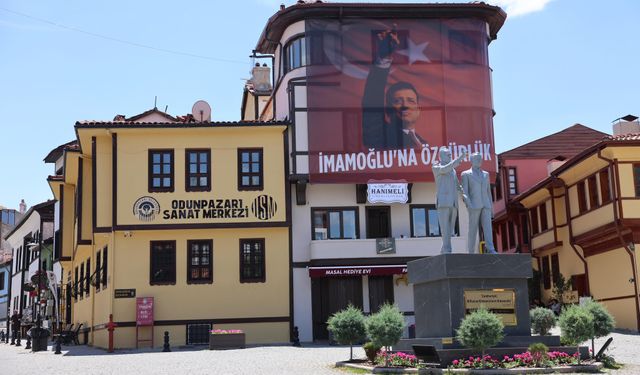 Odunpazarı'nda dikkat çeken pankart!
