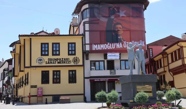 Eskişehir'deki İmamoğlu posteri indirildi