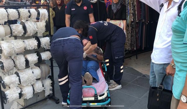 Giyim mağazasının önünde baygınlık geçirdi!