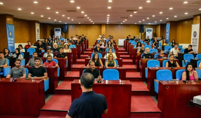 Stajyerlere iş sağlığı ve güvenliği eğitimi