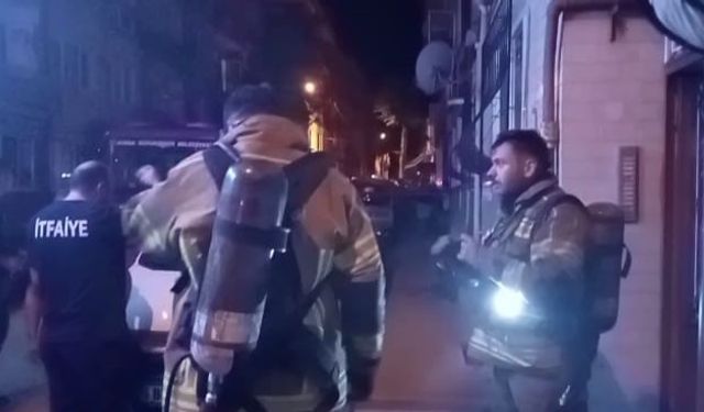 Yangın paniği mahalleyi sokağa döktü!