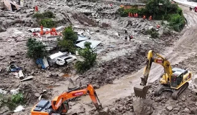 Çin’de sel afetinde 30 kişi hayatını kaybetti!