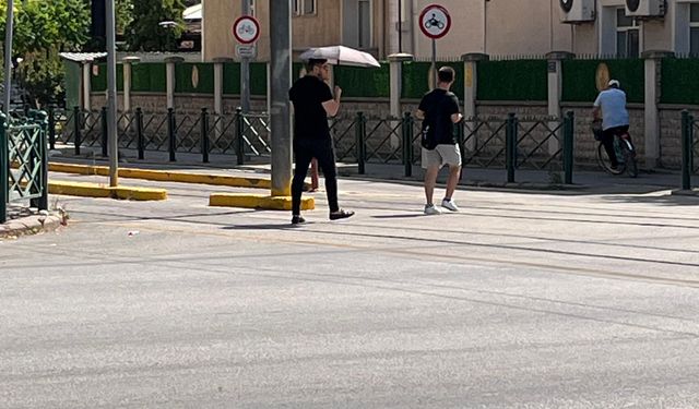 Eskişehir'in sıcağından böyle korundu!