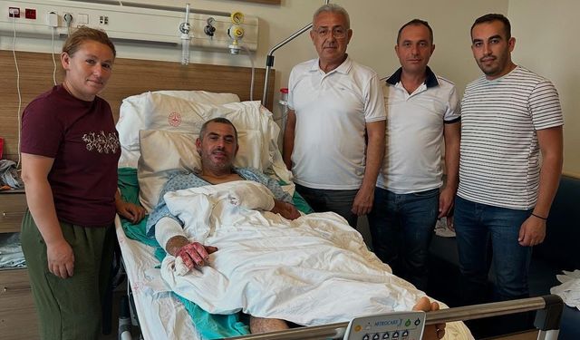 Yangın faciasının kahramanlarından biriydi.... Yaralı kahramana anlamlı ziyaret...