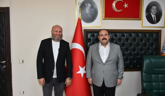 Eskişehir İnönü Belediye Başkanı Serhat Hamamcı'yı ünlü oyuncu ziyaret etti