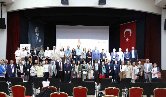 28 ülkeden 500 akademisyen İstanbul’da buluştu