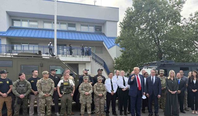 ABD Başkanı Trump, Washington’da görev yapan kolluk kuvvetlerini denetledi