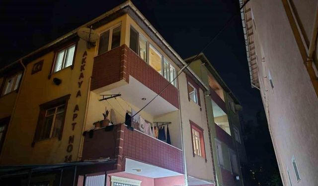 Duvarlarından sesler gelen iki bina boşaltıldı