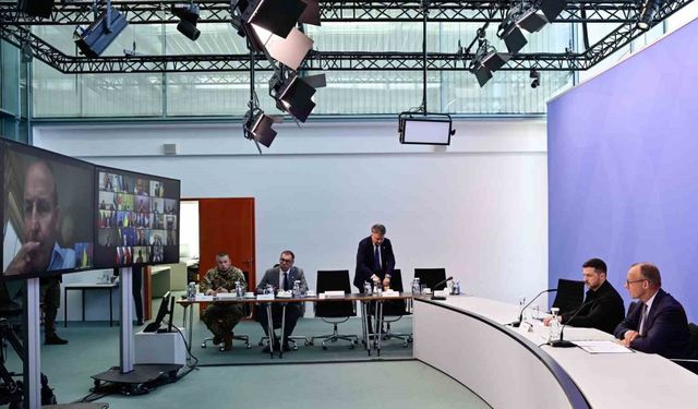 İngiltere, Fransa ve Almanya liderlerinden ateşkesi reddetmesi halinde Rusya’ya yaptırımların artırılması çağrısı