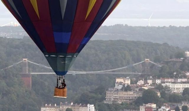 Hollanda’da sıcak hava balonu düştü: 1 ölü, 5 yaralı