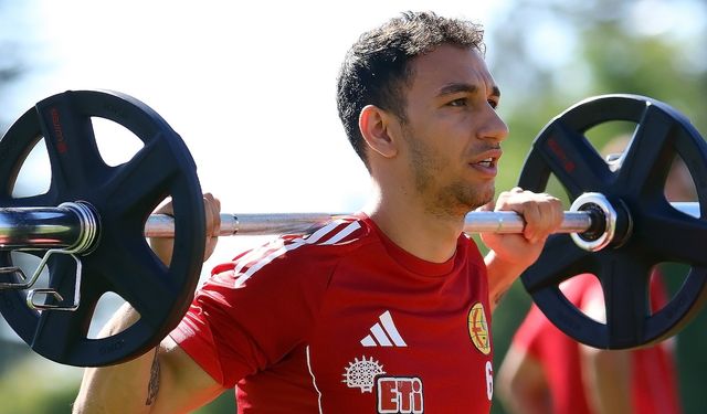 Eskişehirspor'da tempo düşmüyor!