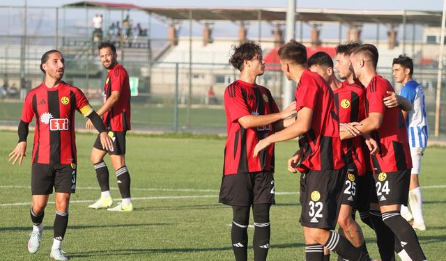 Teknik adam Göçerler Es-Es'in performansını değerlendirdi