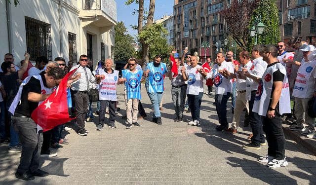 Eskişehir'de halaylı protesto....