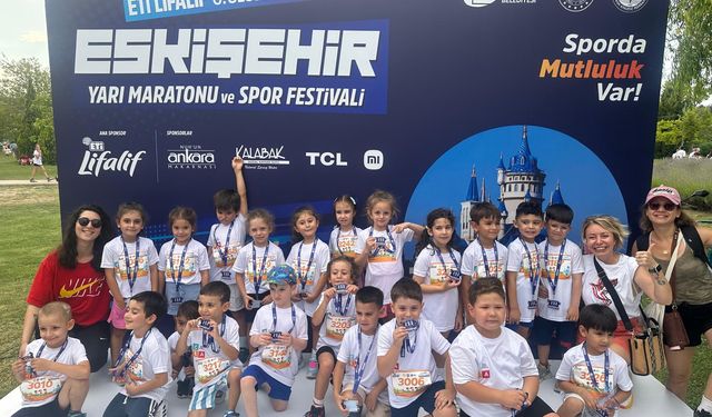 Minikler Yarı Maraton Festivali'nde.... Anaokulu öğrencilerinden spor bilinci