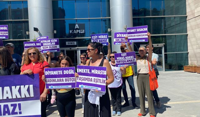 Eskişehir'de Adliye önünde tepki: Kadınlar hedef alınıyor!