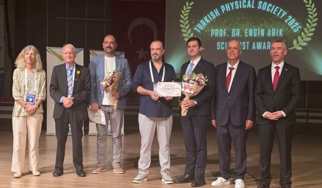 ESOGÜ öğretim üyesinin gururlandıran başarısı