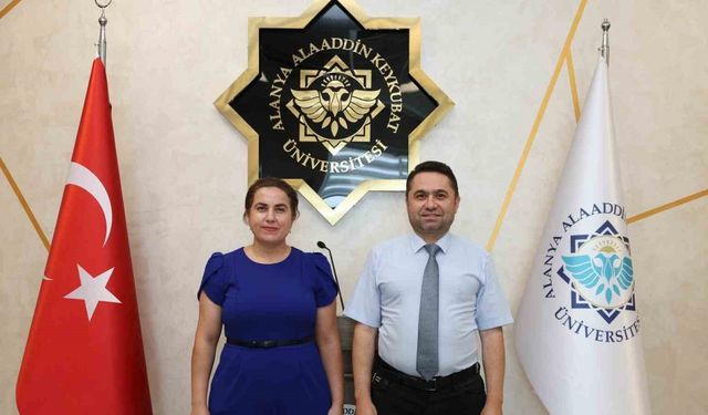 Akademisyen ABD’de ALKÜ’yü temsil etti