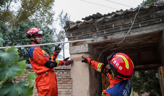 Çin'in Gansu eyaletinde 5,6 büyüklüğünde deprem!